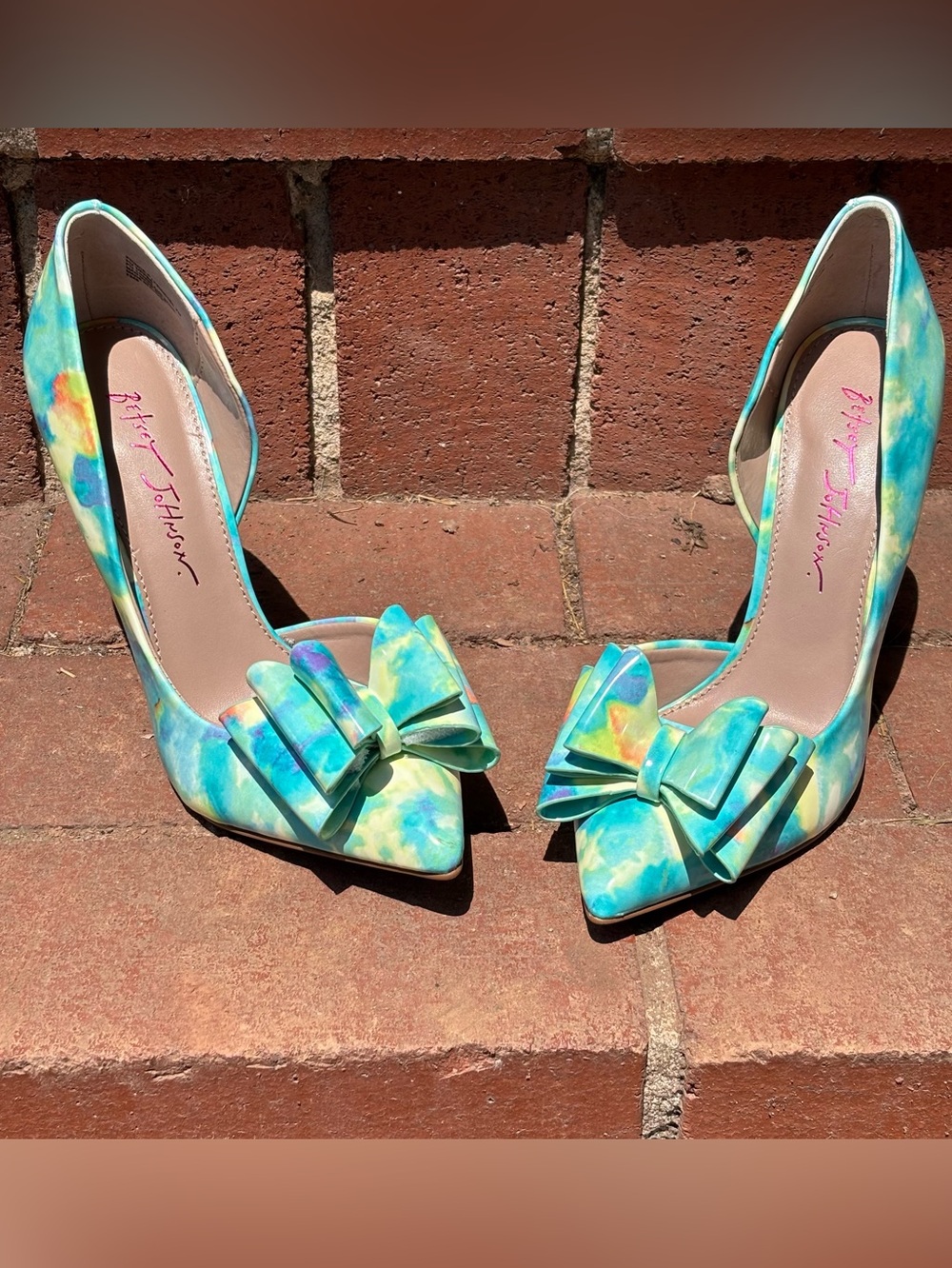 Betsey Johnson Teal Watercolor Bow Pointed-Toe Pumps - Picture 11 of 12